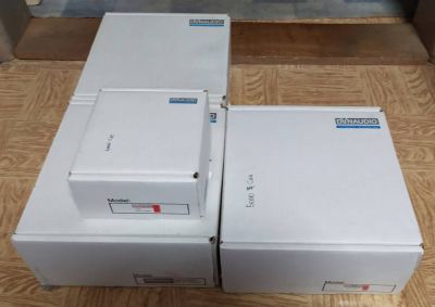4boxes.jpg