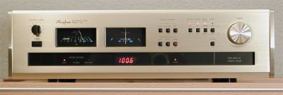 Accuphase-T-103-Front-100KB.jpg