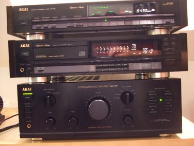 akai.jpg