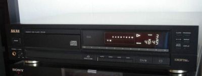 AKAI CD-52 022.jpg