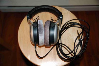 beyerdynamic dt880 edition 2005.jpg