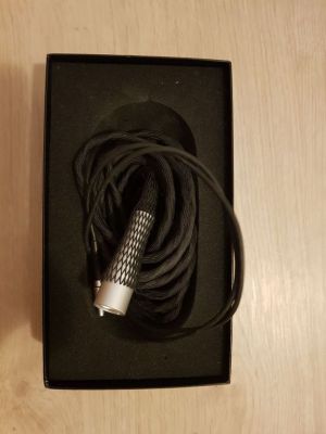 CH800Sbalancedcable2_mini.jpg
