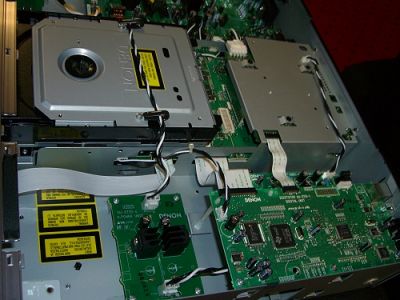 denon_dvd_2930_inside_detail.jpg