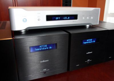 Esoteric D07+AMP ze předu.jpg