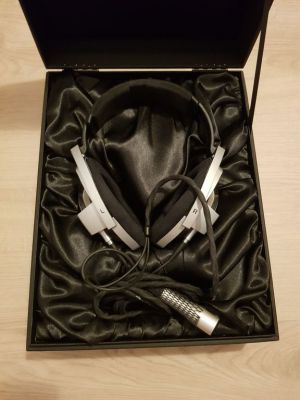 hd800+balancedcable_mini.jpg