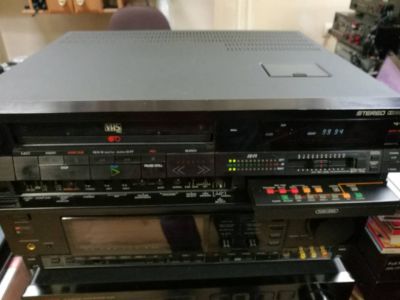 JVC HR-D725E.jpg