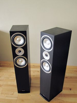 magnat_q555_01sm.jpg