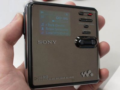 New_Sony_MZRH10_04.jpg