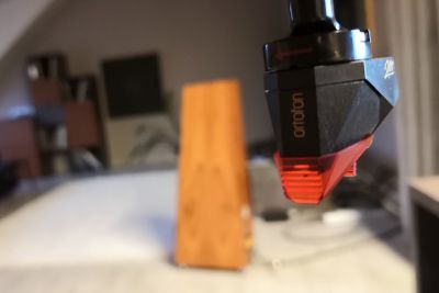 Ortofon-2M-Black_1.jpg