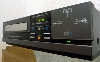 philips_cd-104_small_3.jpg