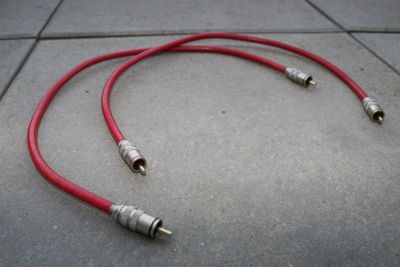 ruzovy-kabel.jpg