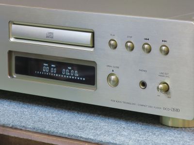 s10-022.jpg