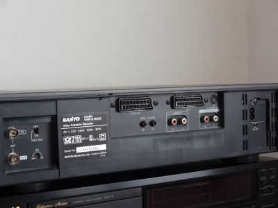 SANYO S-700 G 013.jpg