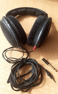 SennheiserHD600_02.jpg