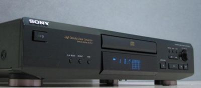 slika-Sony-CDP-XE220-813918x640.jpg