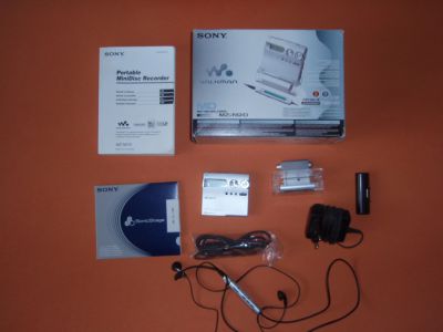 Sony MZ-N 910 002.jpg